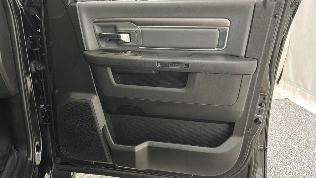 Ram 1500 SLT 2023 d&rsquo;occasion à vendre - 28