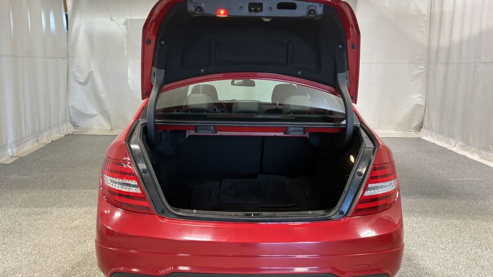 Mercedes Benz C-Class C 300 2014 d&rsquo;occasion à vendre - 13