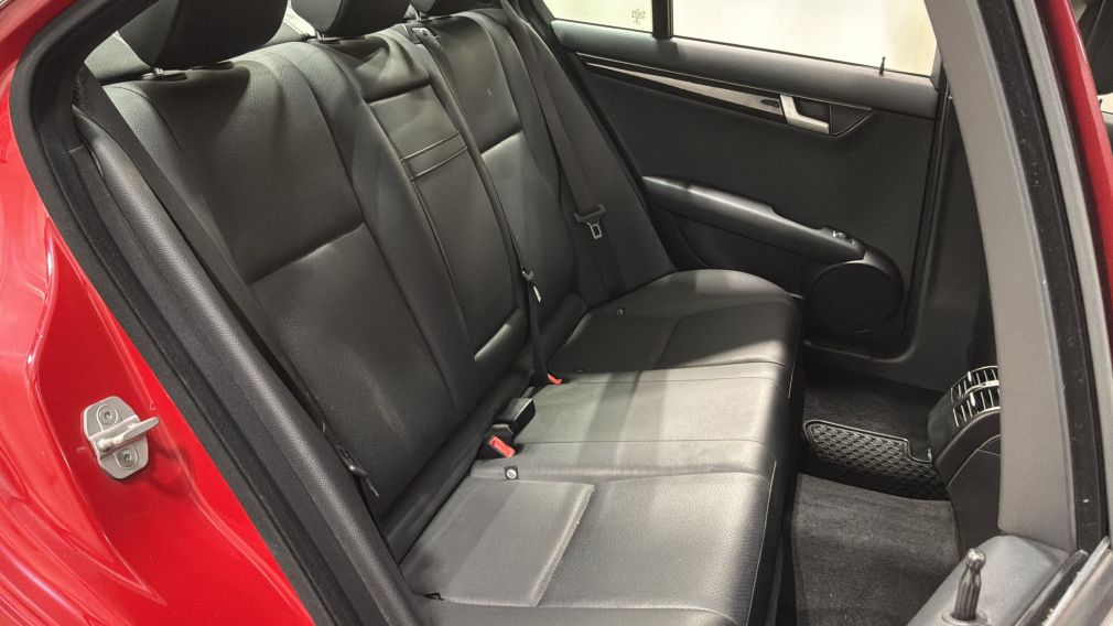 Mercedes Benz C-Class C 300 2014 d&rsquo;occasion à vendre - 27