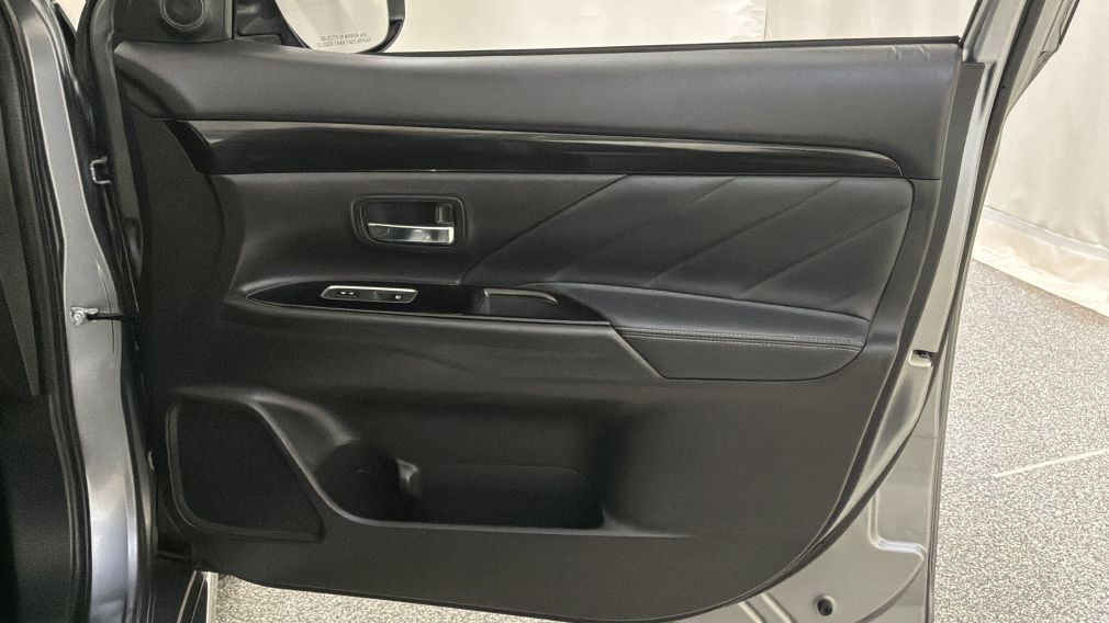 Mitsubishi Outlander PHEV SE 2018 d&rsquo;occasion à vendre - 31