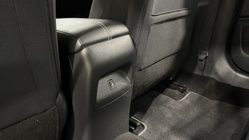 Nissan Sentra SV 2020 d&rsquo;occasion à vendre - 28