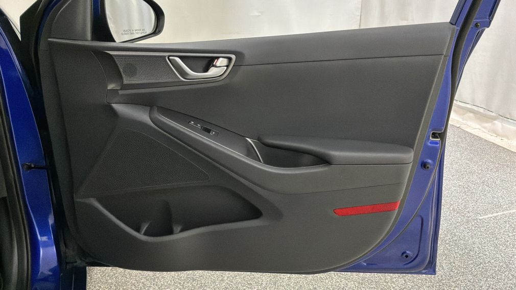 Hyundai IONIQ Essential 2022 d&rsquo;occasion à vendre - 31