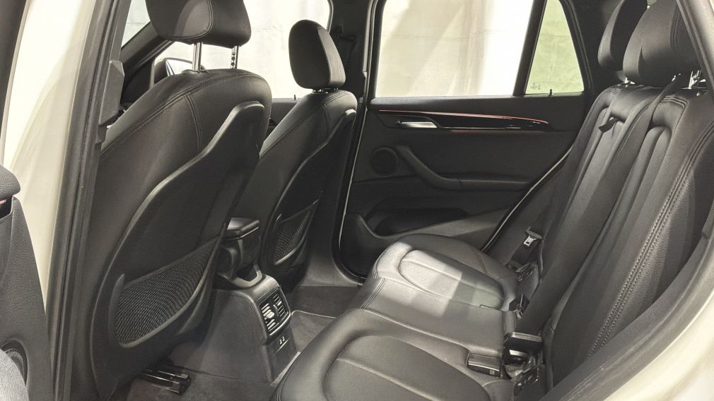 BMW X1 xDrive28i 2021 d&rsquo;occasion à vendre - 27