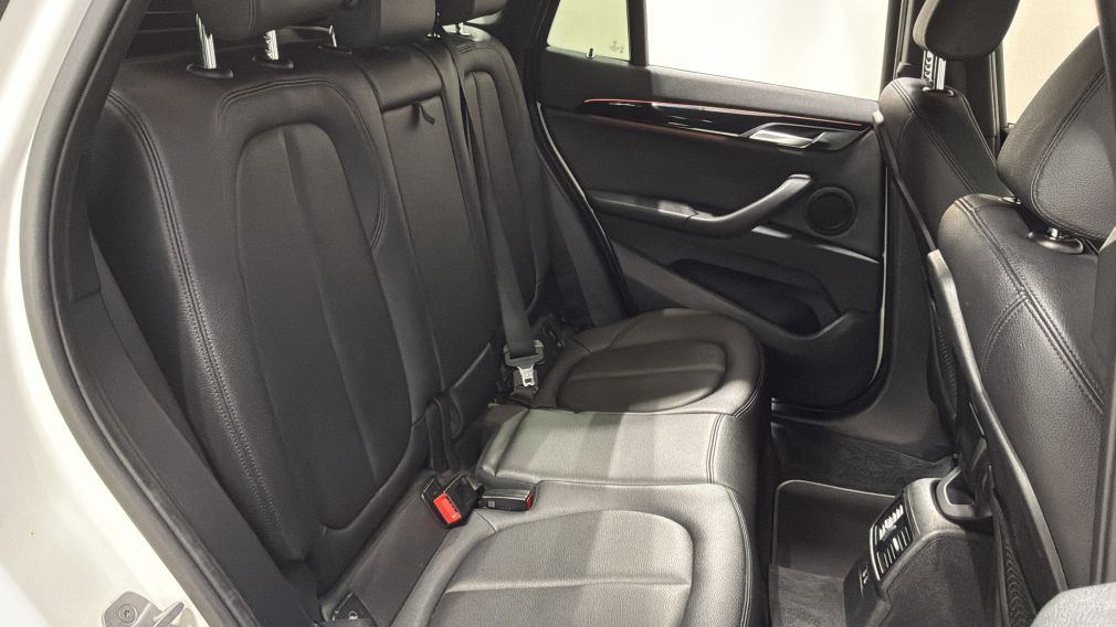 BMW X1 xDrive28i 2021 d&rsquo;occasion à vendre - 28