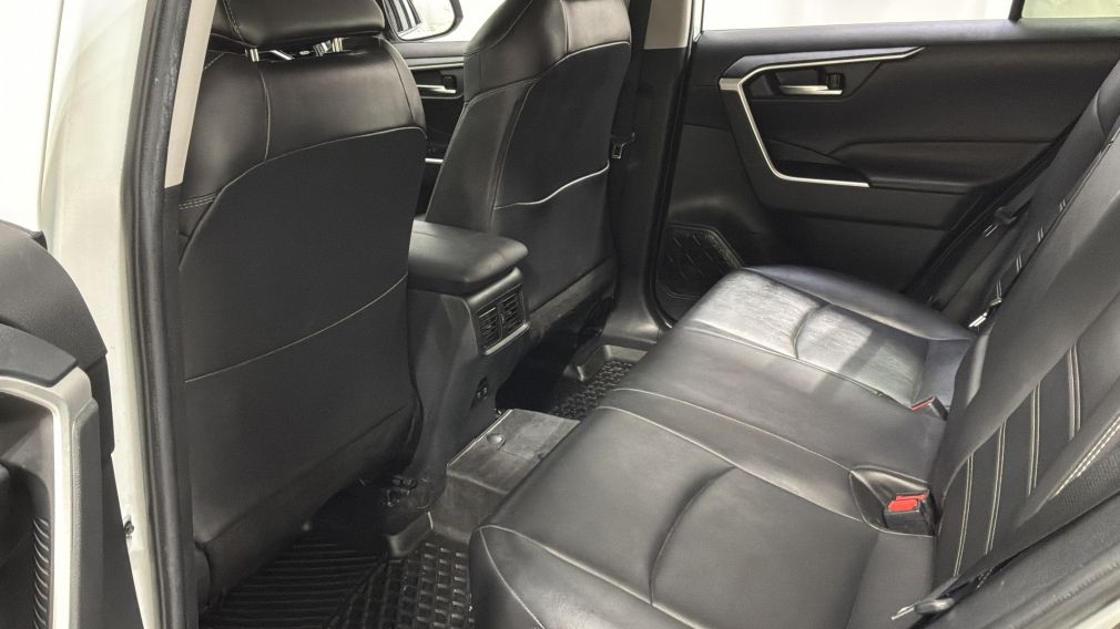 Toyota Rav 4 XLE 2021 d&rsquo;occasion à vendre - 27
