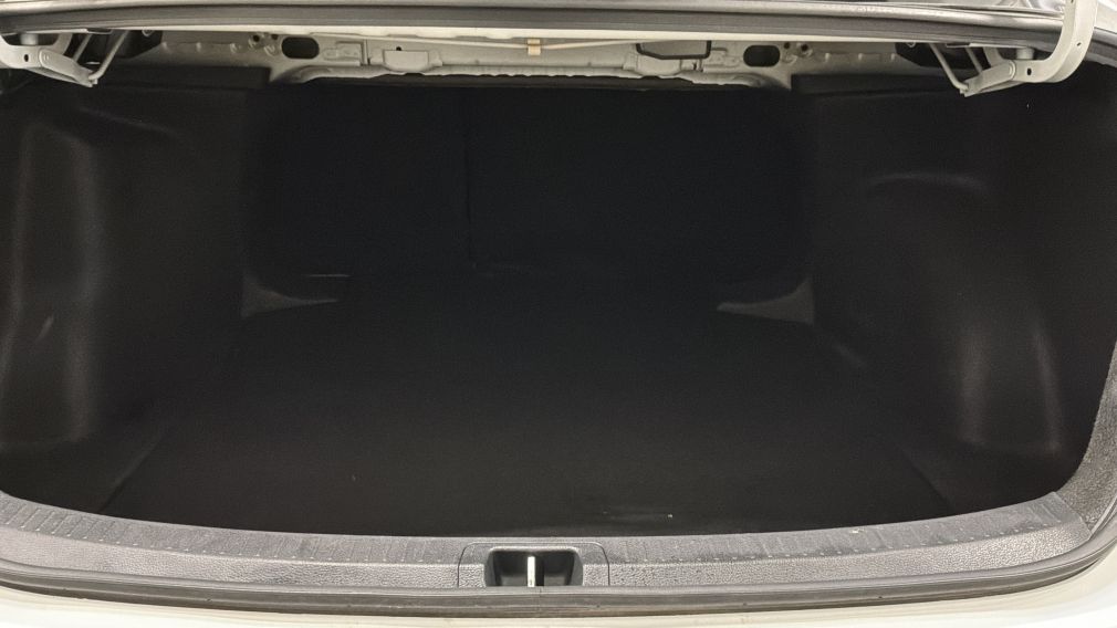 Toyota Corolla SE 2023 d&rsquo;occasion à vendre - 13