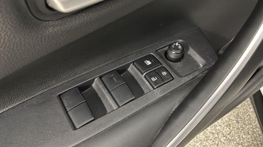 Toyota Corolla SE 2023 d&rsquo;occasion à vendre - 26