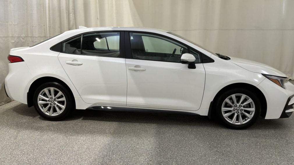 Toyota Corolla SE 2023 d&rsquo;occasion à vendre - 2