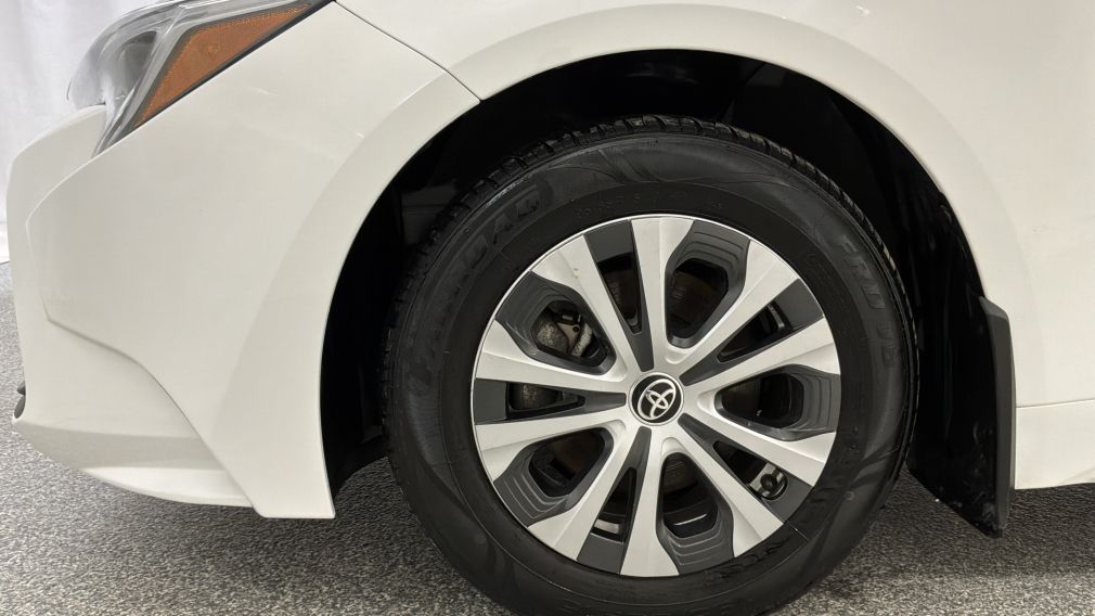 Toyota Corolla Hybrid LE 2024 d&rsquo;occasion à vendre - 13