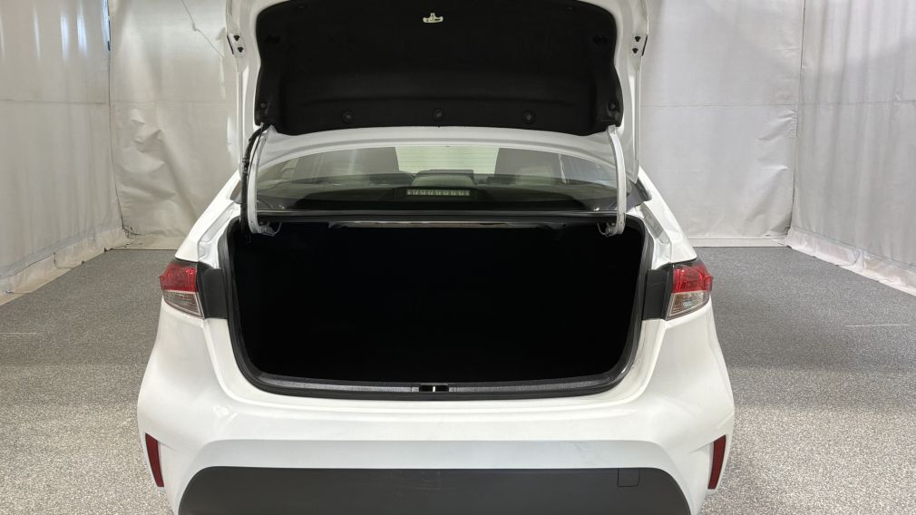 Toyota Corolla Hybrid LE 2024 d&rsquo;occasion à vendre - 11