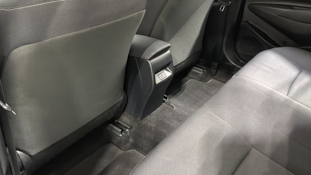 Toyota Corolla Hybrid LE 2024 d&rsquo;occasion à vendre - 29