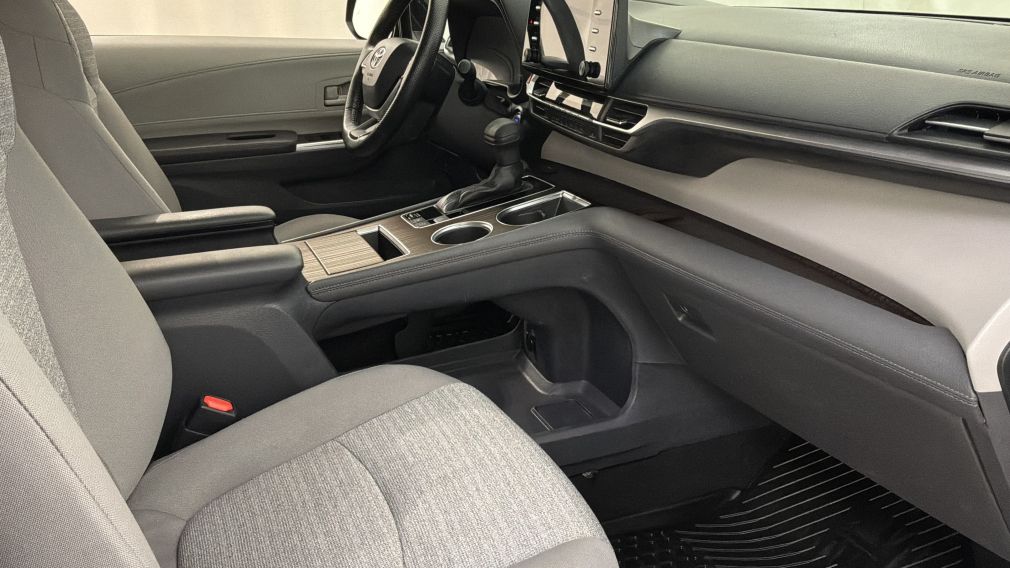 Toyota Sienna LE 2021 d&rsquo;occasion à vendre - 30