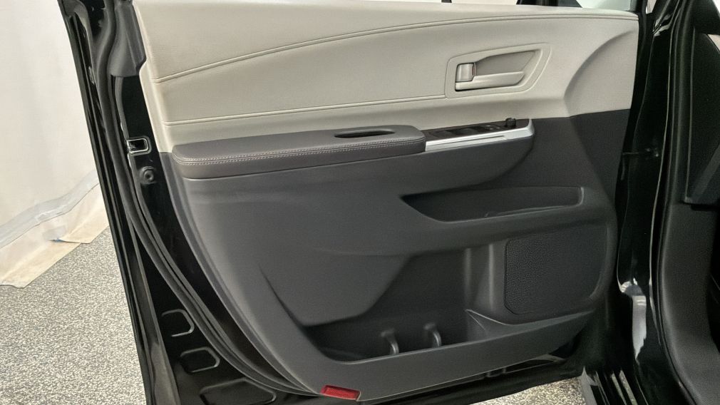 Toyota Sienna LE 2021 d&rsquo;occasion à vendre - 21