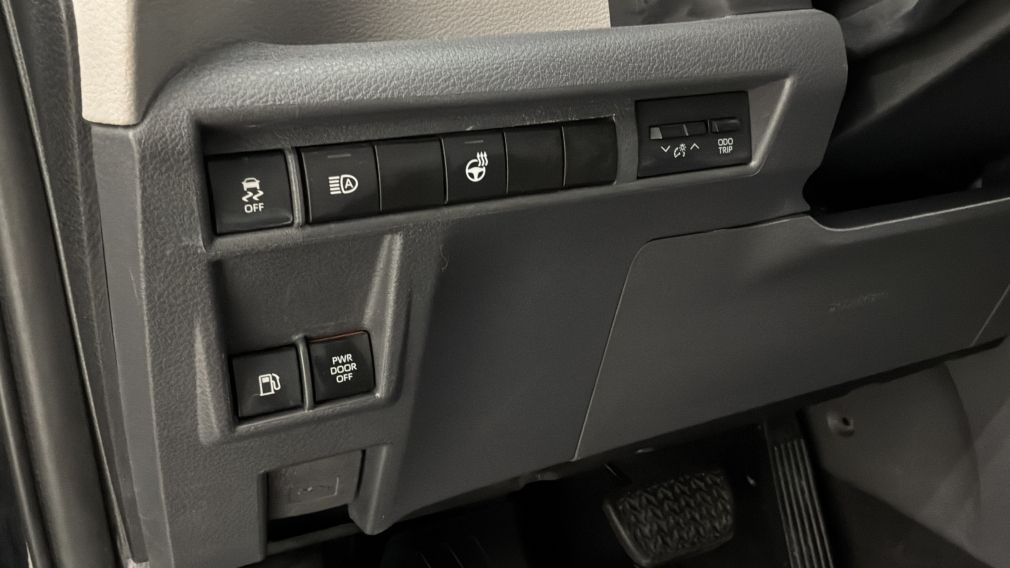 Toyota Sienna LE 2021 d&rsquo;occasion à vendre - 19