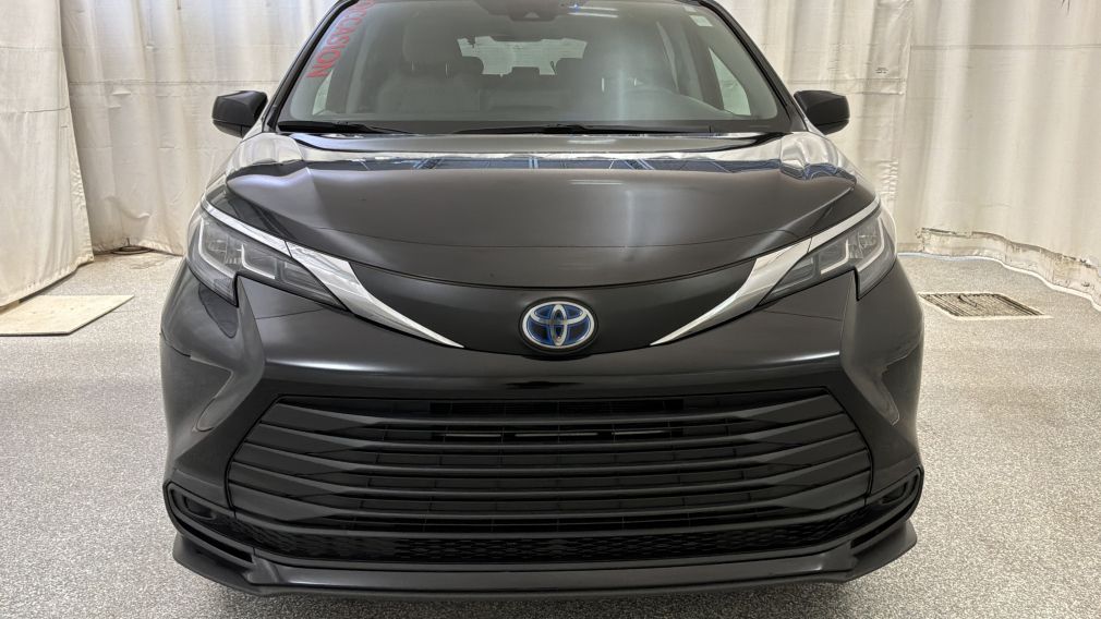Toyota Sienna LE 2021 d&rsquo;occasion à vendre - 2