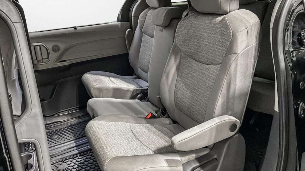 Toyota Sienna LE 2021 d&rsquo;occasion à vendre - 24