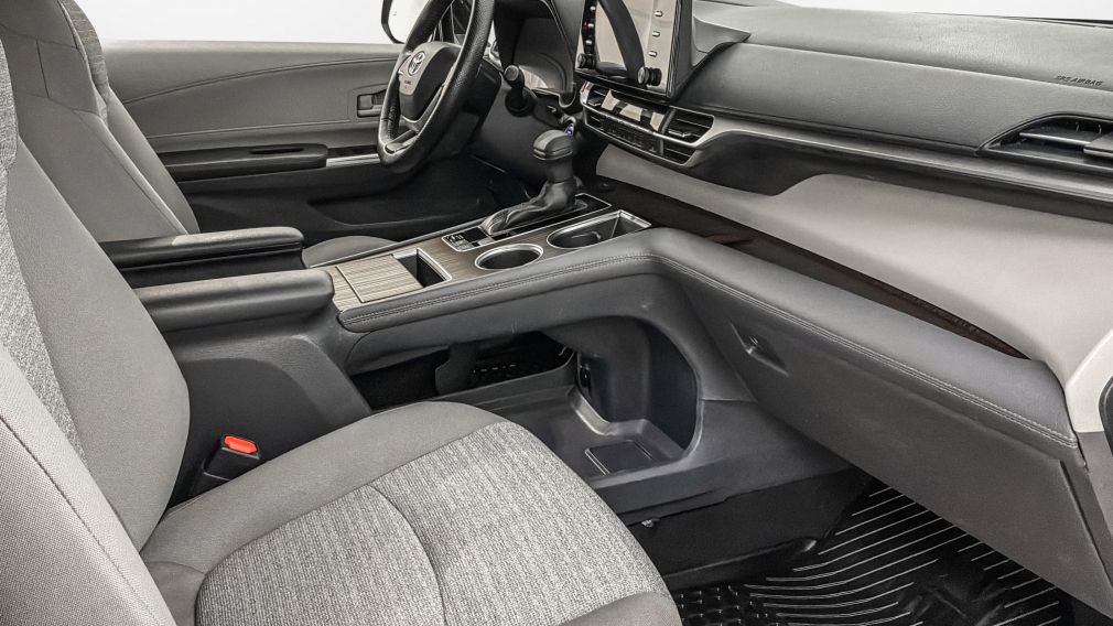 Toyota Sienna LE 2021 d&rsquo;occasion à vendre - 30