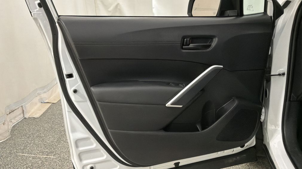 Toyota Corolla Hybrid SE 2023 d&rsquo;occasion à vendre - 23