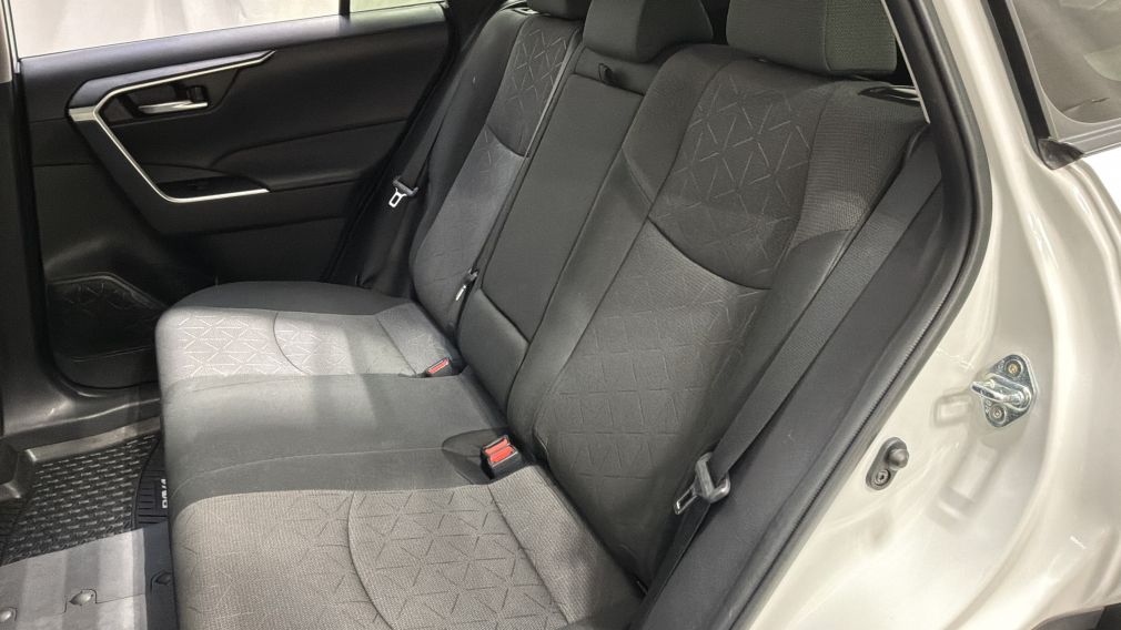 Toyota Rav 4 XLE 2023 d&rsquo;occasion à vendre - 26