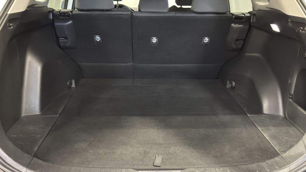 Toyota Rav 4 XLE 2023 d&rsquo;occasion à vendre - 12