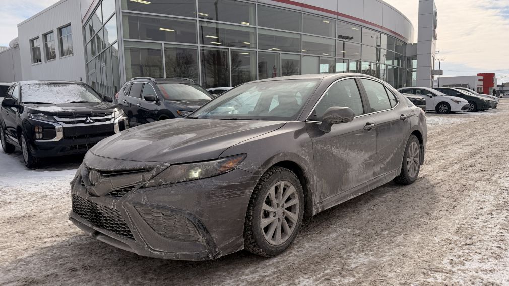 Toyota Camry SE 2024 d&rsquo;occasion à vendre - 1