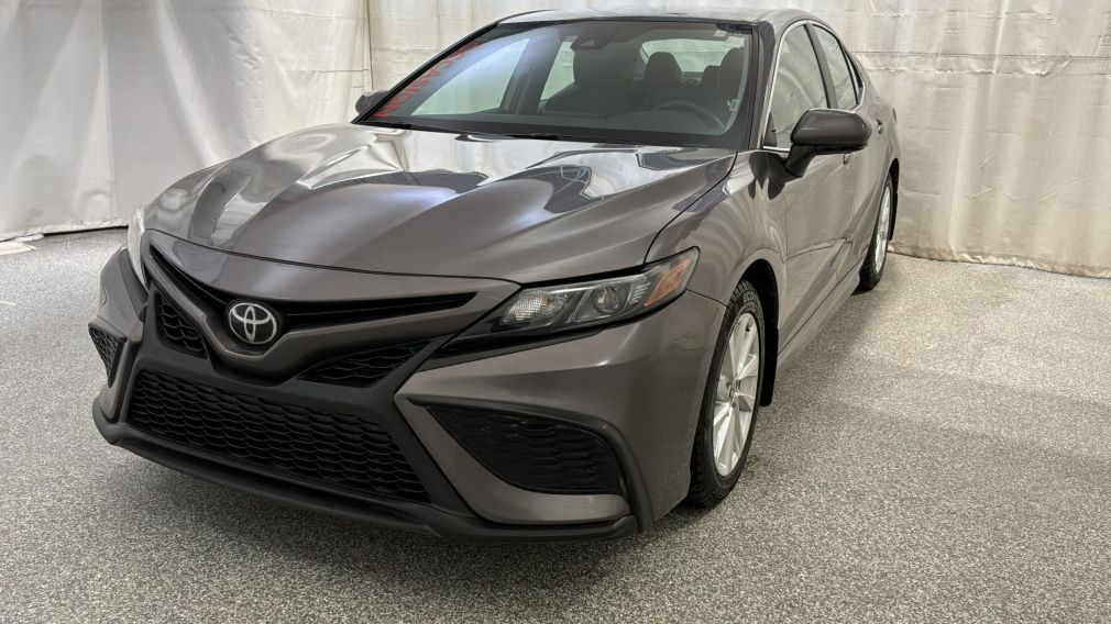 Toyota Camry SE 2024 d&rsquo;occasion à vendre - 8