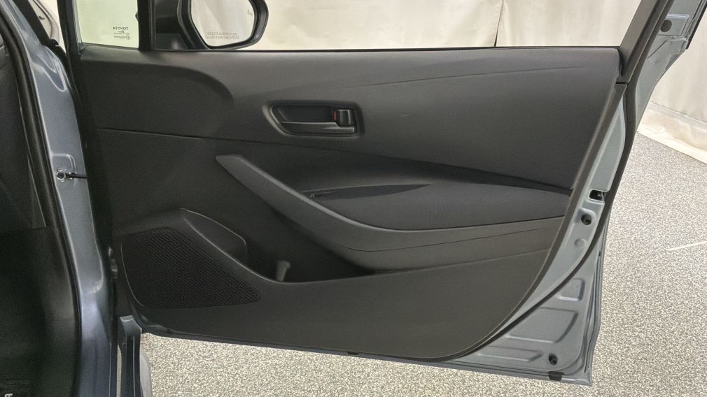 Toyota Corolla LE 2023 d&rsquo;occasion à vendre - 32