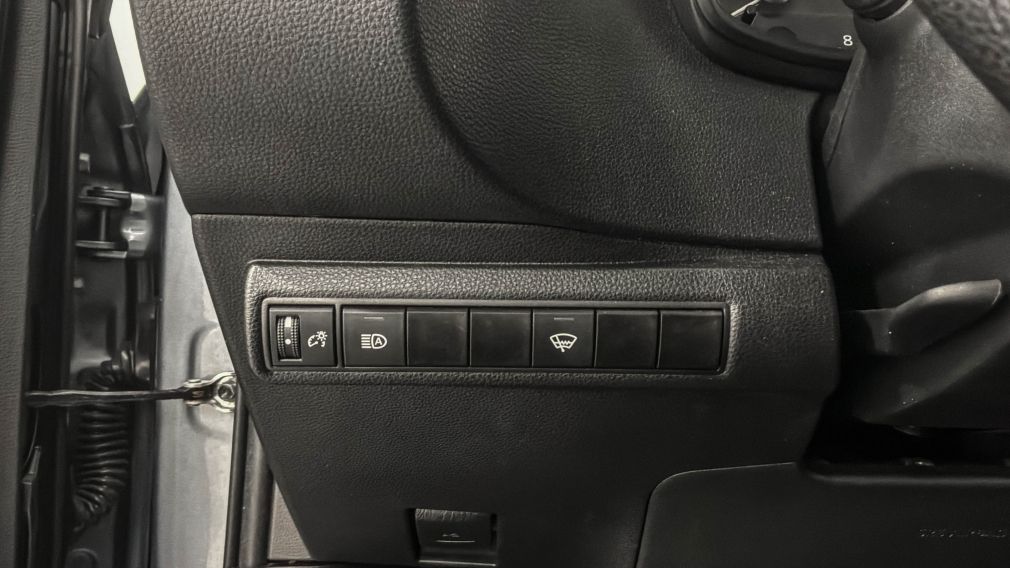 Toyota Corolla LE 2023 d&rsquo;occasion à vendre - 19