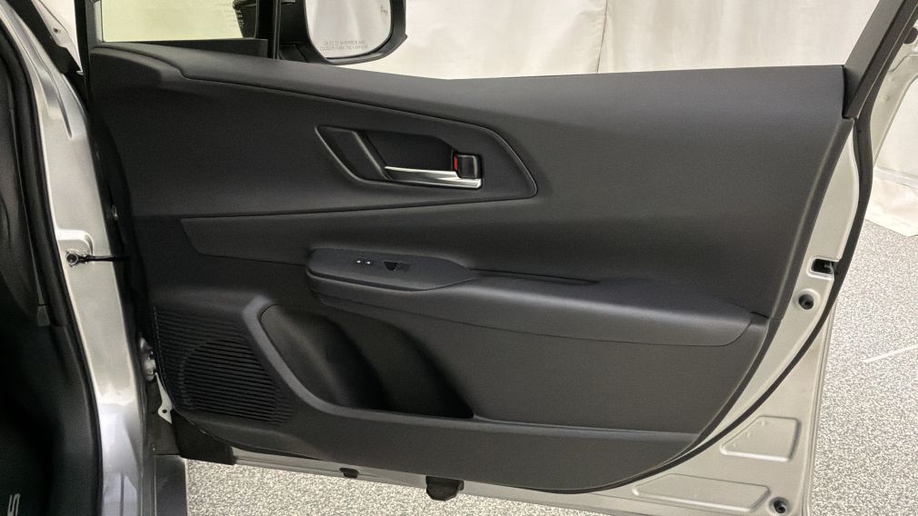 Toyota Prius XSE 2023 d&rsquo;occasion à vendre - 32