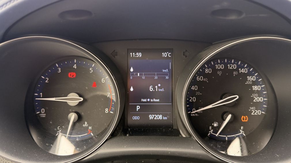 Toyota C-HR XLE Premium 2022 d&rsquo;occasion à vendre - 7