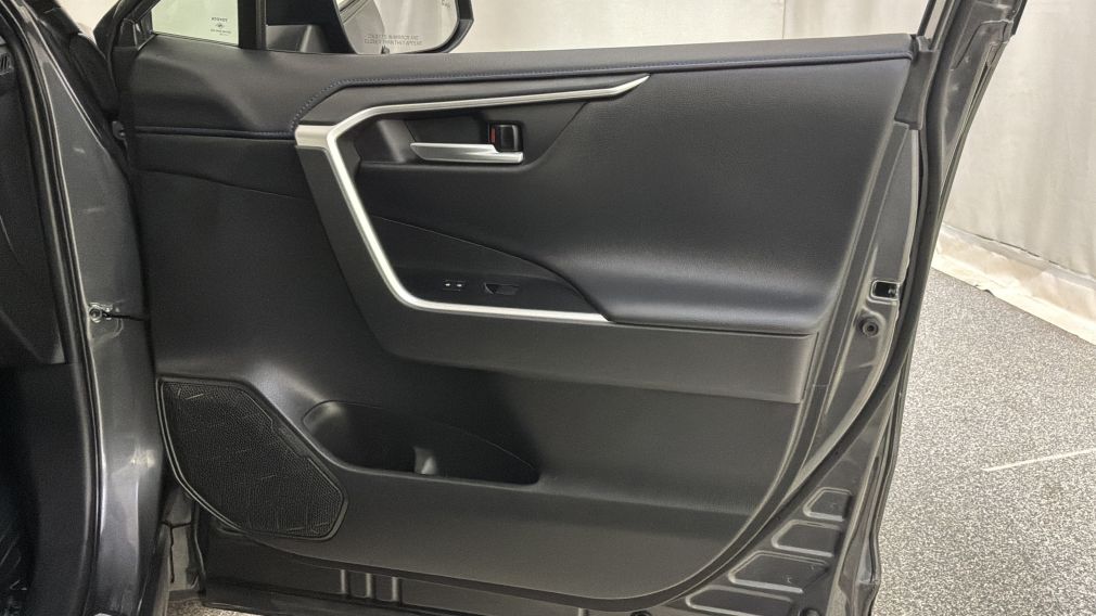 Toyota Rav 4 Hybrid XSE 2021 d&rsquo;occasion à vendre - 31