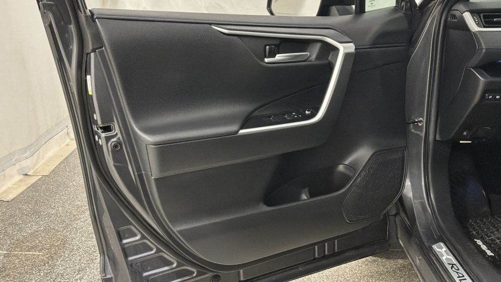 Toyota Rav 4 Hybrid XSE 2021 d&rsquo;occasion à vendre - 23