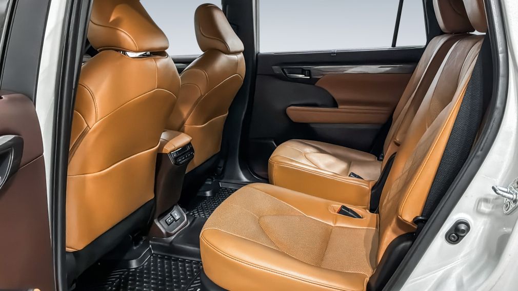 Toyota Highlander Limited 2022 d&rsquo;occasion à vendre - 27