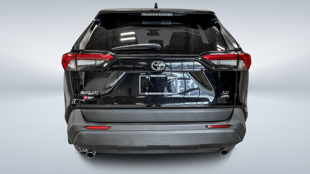 Toyota Rav 4 LE 2024 d&rsquo;occasion à vendre - 6