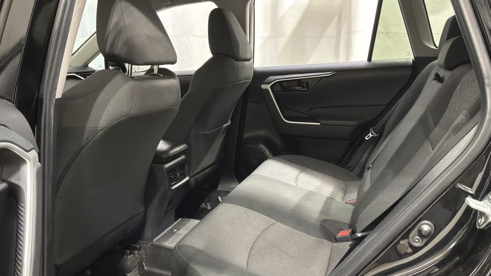 Toyota Rav 4 LE 2024 d&rsquo;occasion à vendre - 27