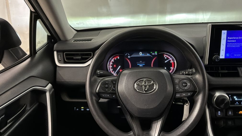 Toyota Rav 4 LE 2024 d&rsquo;occasion à vendre - 33