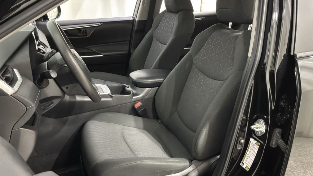 Toyota Rav 4 LE 2024 d&rsquo;occasion à vendre - 24