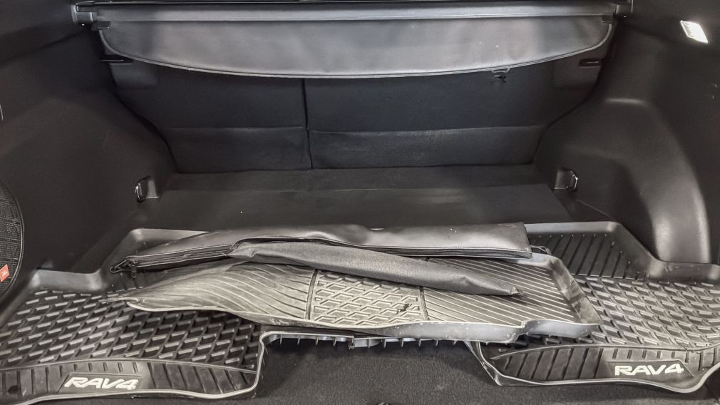 Toyota Rav 4 Hybrid XSE 2024 d&rsquo;occasion à vendre - 12