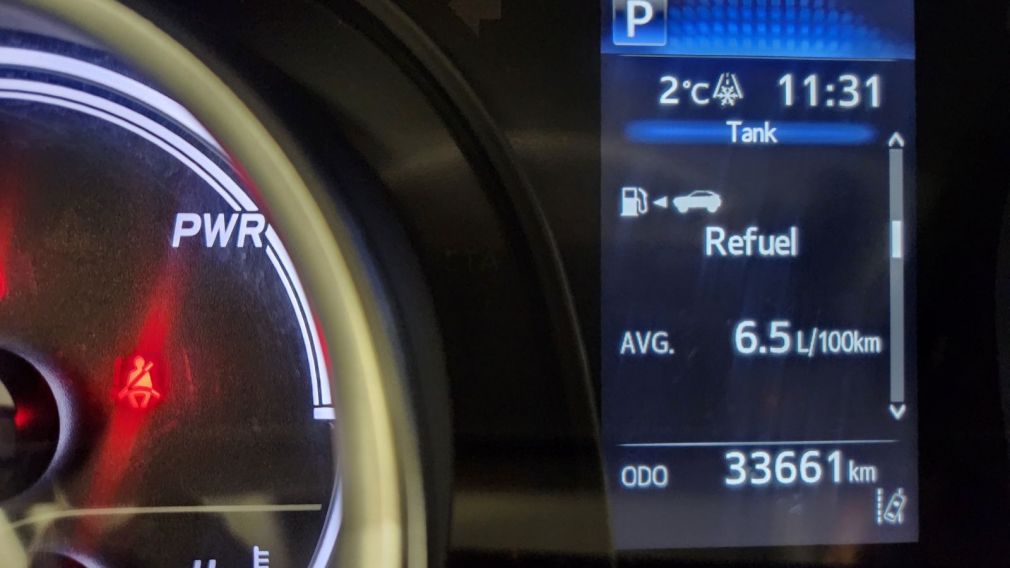 Toyota Camry Hybrid LE 2023 d&rsquo;occasion à vendre - 15