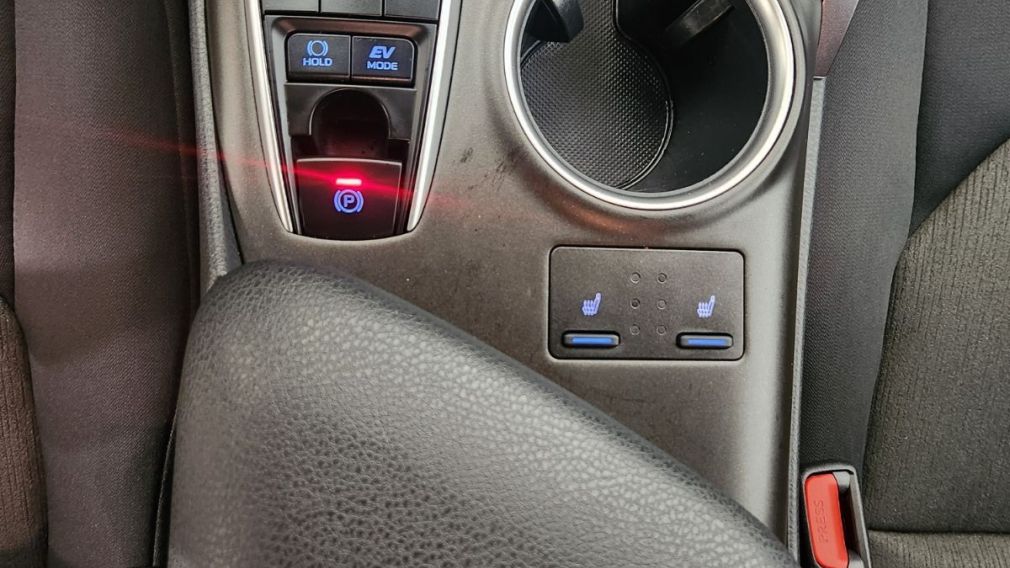 Toyota Camry Hybrid LE 2023 d&rsquo;occasion à vendre - 20