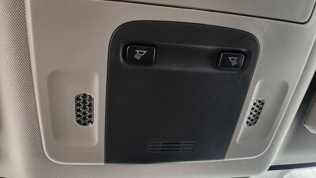 Toyota Camry Hybrid LE 2023 d&rsquo;occasion à vendre - 21