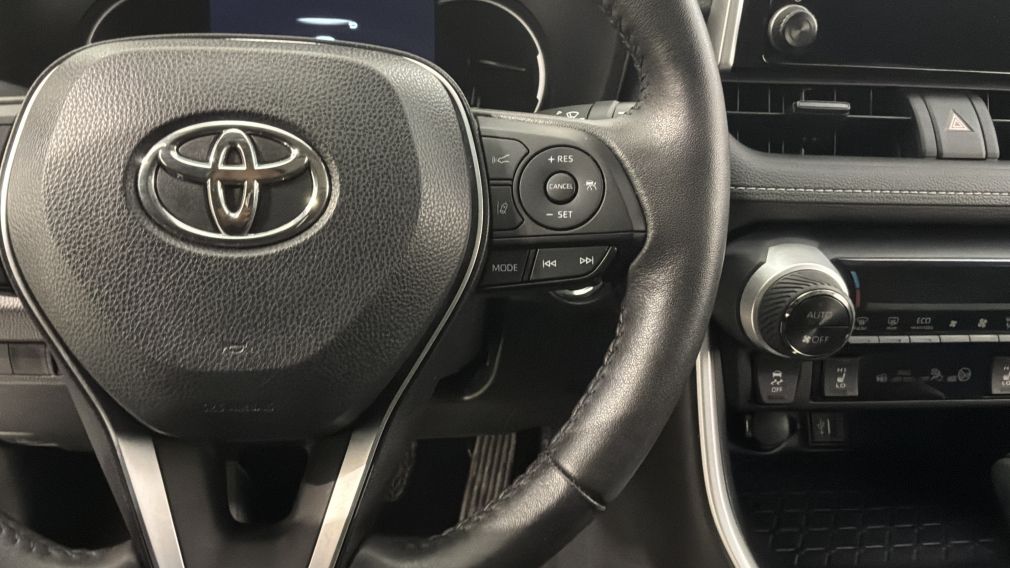 Toyota Rav 4 XLE 2024 d&rsquo;occasion à vendre - 21