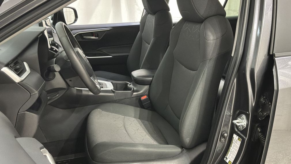 Toyota Rav 4 XLE 2024 d&rsquo;occasion à vendre - 40