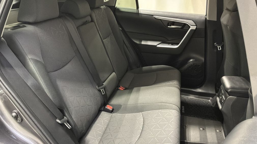 Toyota Rav 4 XLE 2024 d&rsquo;occasion à vendre - 53
