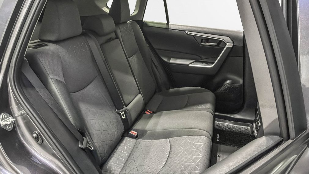 Toyota Rav 4 XLE 2024 d&rsquo;occasion à vendre - 27