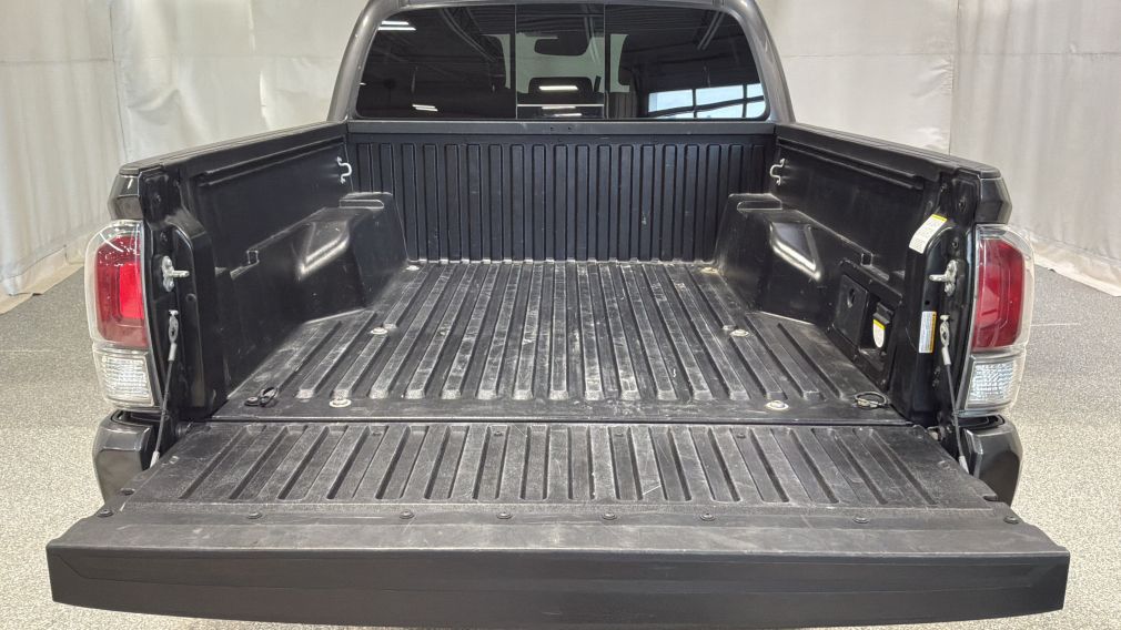 Toyota Tacoma 4×4 Double Cab Manual SB 2023 d&rsquo;occasion à vendre - 12
