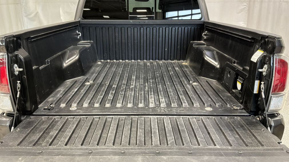 Toyota Tacoma 4×4 Double Cab Manual SB 2023 d&rsquo;occasion à vendre - 11