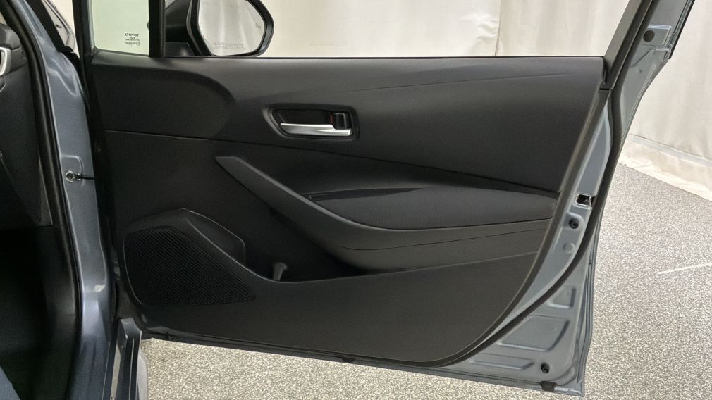 Toyota Corolla LE 2021 d&rsquo;occasion à vendre - 31