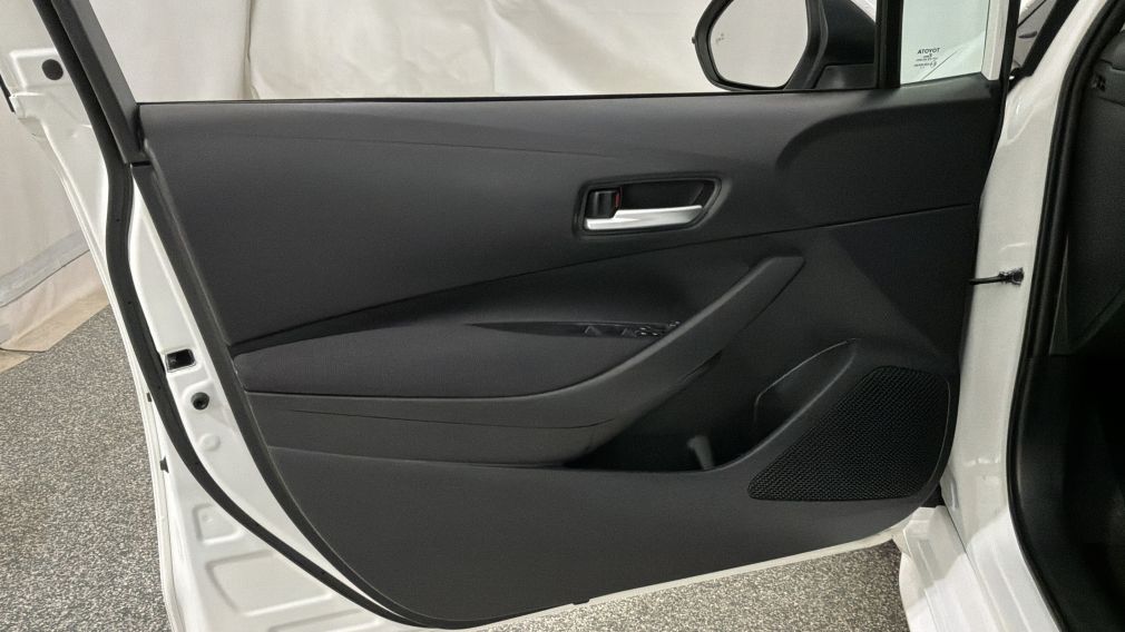 Toyota Corolla LE 2021 d&rsquo;occasion à vendre - 23