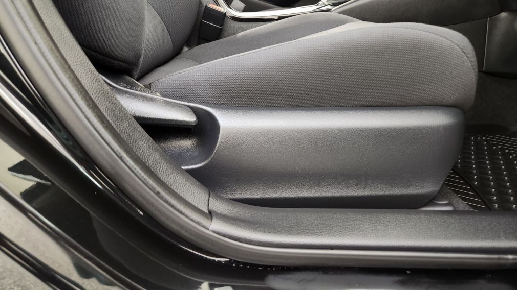 Toyota Corolla LE 2021 d&rsquo;occasion à vendre - 29